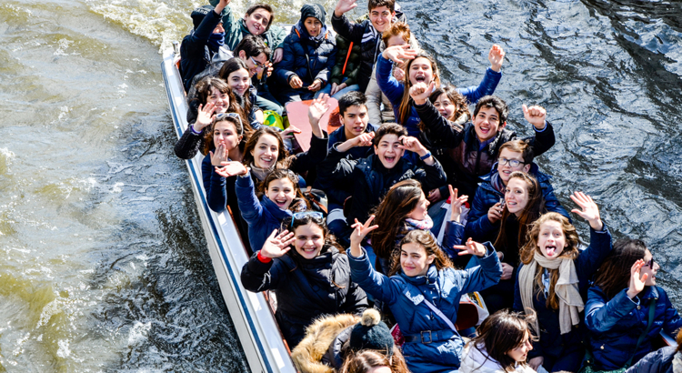 Klassenfahrt Boot Foto iStock Z-lex.jpg